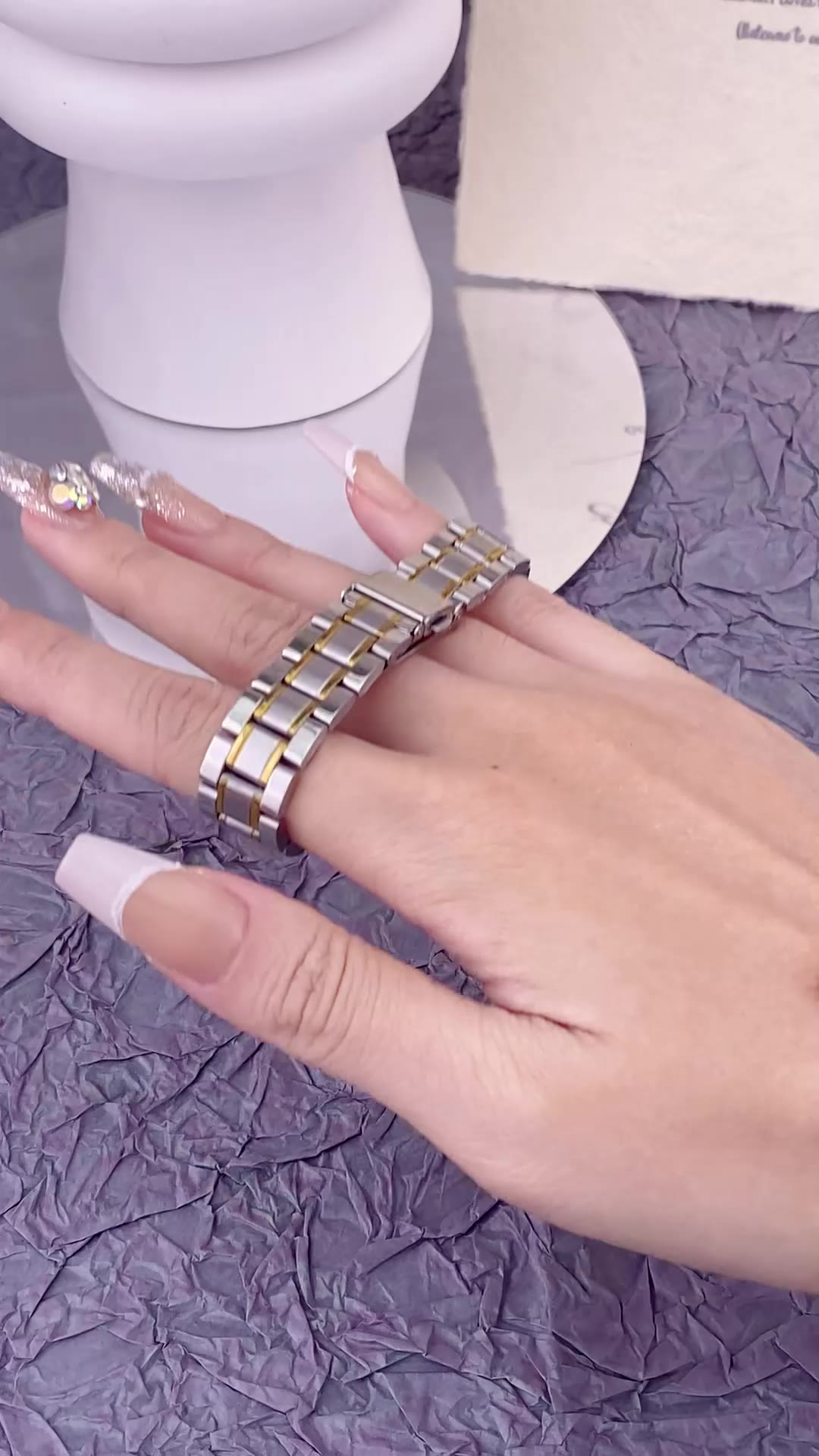 OPK watches are ingenious and every moment is an artistic presentation.#women#womenwatch#fashion#watch