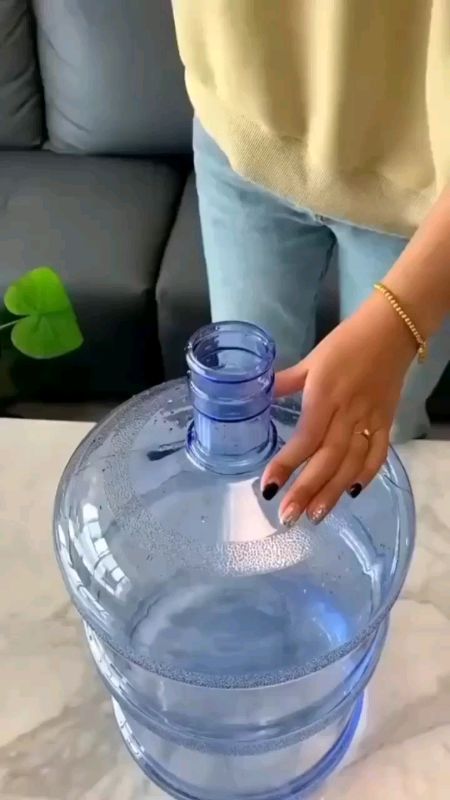 Cleaning Brush #cleaningbrush #cleaning #brush #cleaninghacks #gallon #Home #homeessentials #DIY #shopee #trending #viral #fyp #shopeefinds #MM