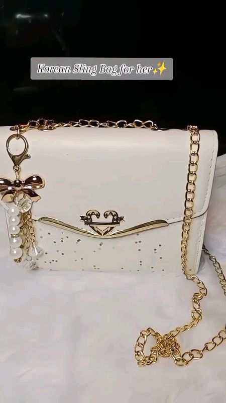 bag crossbody sling bag #freecoinsinshopee #top #highlight #masmurasashopee #viral #followers #trending#