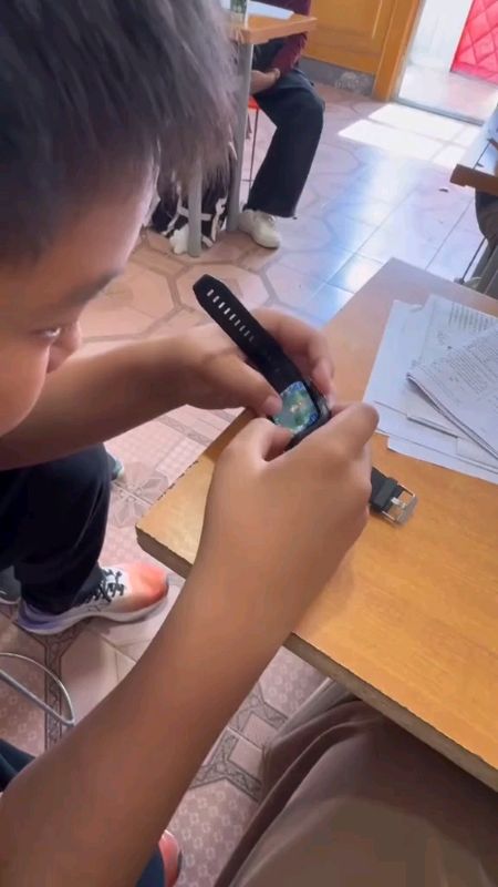 ML is life 🤣 #smartwatchforkids #smartwatch #shopeecoinsinvideo #fyp
