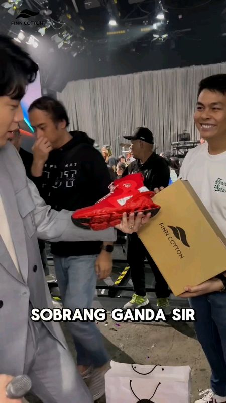 #finncotton #finn #cotton #graffiti #lowcut #showtime #makabayan #sneakers #attitude #altitude #blade #sole #trailblazer #comfy #relaxing #fyp #asmr