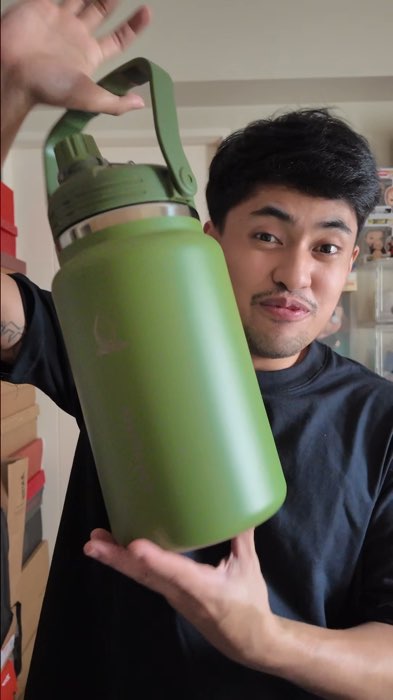 TUMBLER NA PANG BUONG PAMILYA!! EWAN KO NA LANG KUNG MAUHAW PA KAYO SA GANTO KALAKING TUMBLER #tumbler #flask #bigtumbler #toyaflask