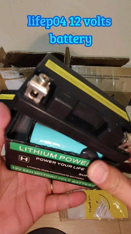 12 volts lithium iron battery kung maramig accesories ang motor mo tamang tama to.#12voltsbattery #lithiumiron12volts #12voltsbattery #lifepo4