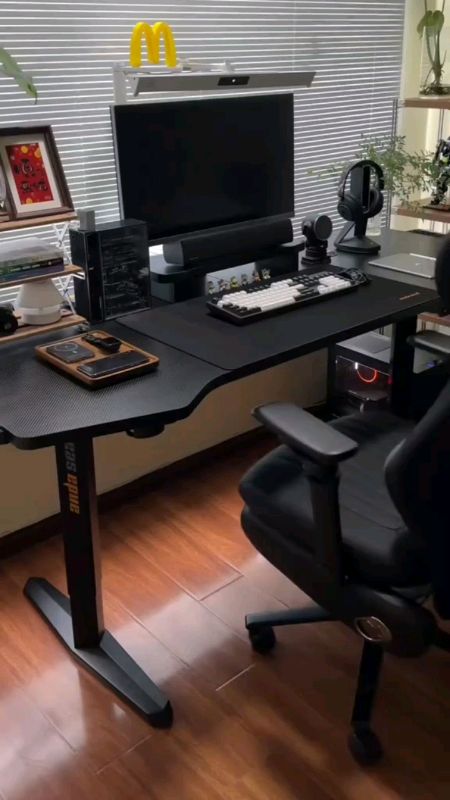 Xpanse Carbon Fiber Electric Gaming Table #FreeCoinsInShopeeVideo #MasMuraSaShopee #Xpanse #gamingtable #table #fyp #trending #viral #foryou #shopee
