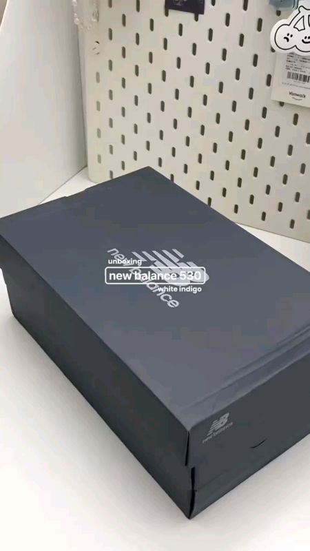 unboxing nb 530 white indigo ☁️🫐 been wanting to buy these !! (´༎ຶོρ༎ຶོ`)♡ #newbalance #newbalance530 #whiteindigo #shoesunboxing #fyp