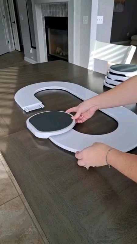 Rotating tray dining table  top#rotatingdiningtabletop#rotatingtraytabletop#freecoinsashopee#viralnow#hugotsashopee#masmurasashopee#trendingproduct