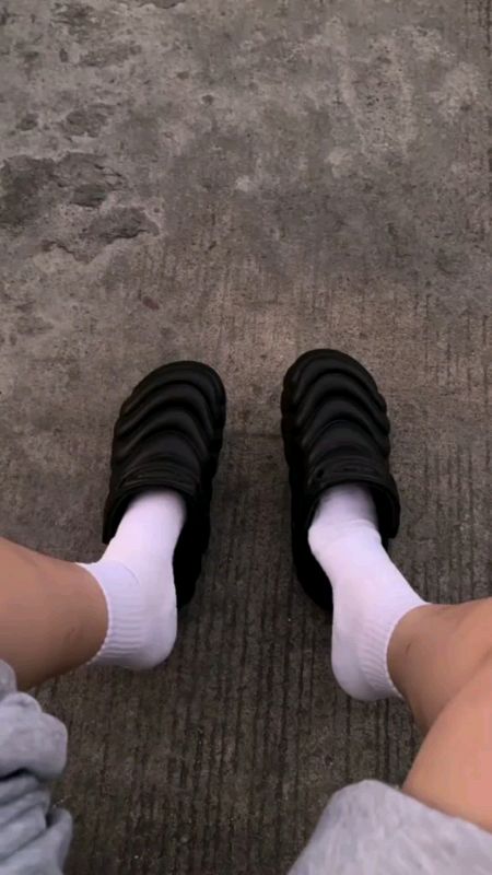 #clogs