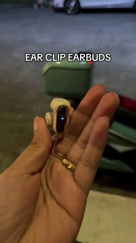 ‎#MasMuraSaShopee #ShopeePHPaydaySale #FreeCoinsInShopeeVideo #shopee #trending #viral #fyp #bluetooth #earphones #wireless #headset #gadget