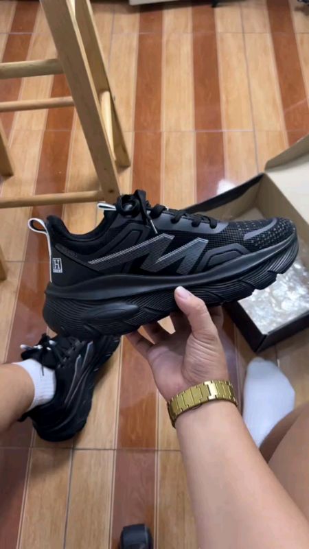EDM RUNNING SHOES #freecoonsinahopeevideo #edm #Running #runningshoes #sports #basketball #fyp