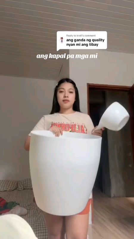 Ano naman dibaa! napaka sarap ngang tignan e! 🤭 #trending #tabo #Timba #bucket #minimalist #teamputi #payday #sale #bathroom #FreeCoinsInShopeeVideo