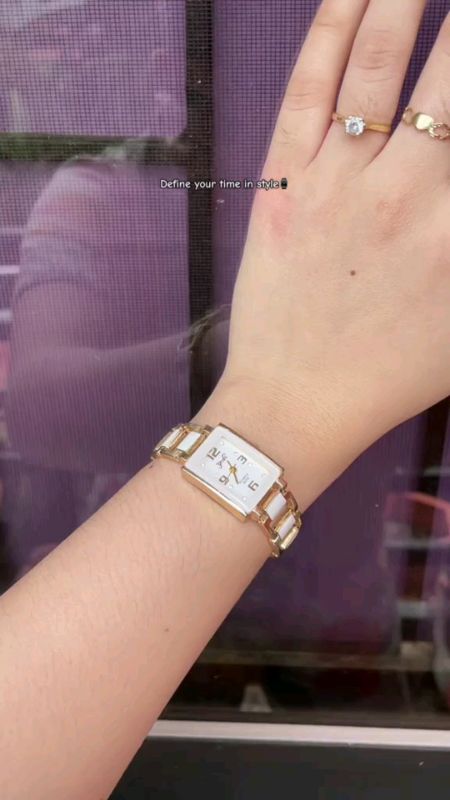 Elegant Watch minimalist style 🌸✨#cutesystyle#minimalist#womenswatch