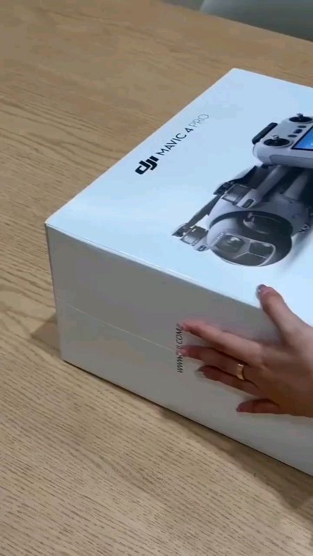 DJI mavic 4 pro drone#DJImavic4prodrone#djidrone#trendingproduct #masmurasashopee #hugotsashopee #paydaysalesashopee #viralnow #freecoinsashopee