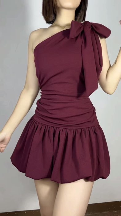 The kind of dress you don’t wanna take off✨😉 #shopeefinds #Outfit #fyp #dress #hiraya
