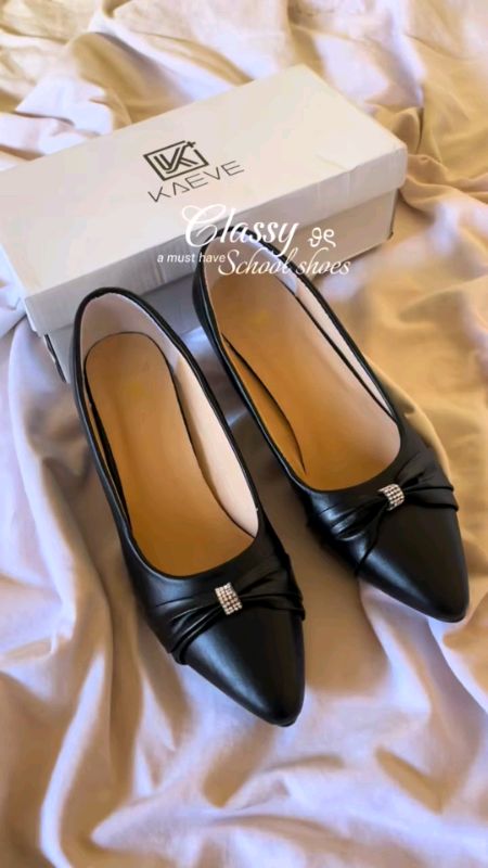 #blackshoes #shoeswithheels #blackshoesforwomen