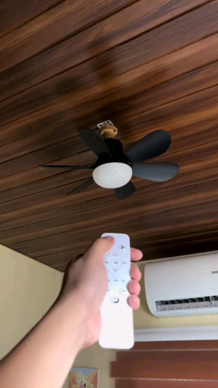 fandis black rotate ceiling fan lights with remote #trending #highquality #lowprice #ceilingfan #electricfan #FREECOINSINSHOPEE #MasMuraSaShopee #fyp