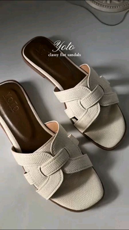#flats #french #work #women #sandal  #shoes #Fashion #retro #office #lowheel  #MasMuraSaShopee #FreeCoinsInShopeeVideo #fyp #trend #viral