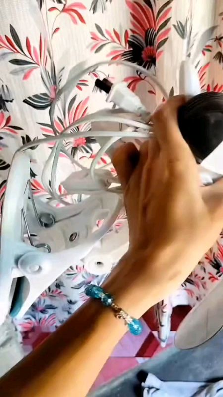 [Buy 1 Take 1]  5 Blade Electric Clip Fan Soft Blades Portable Clip fan#ClipFan#FreeCoinsInShopeeVideo#MasMuraSaShopee
