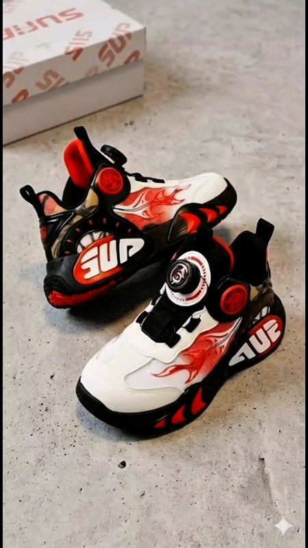 Rubber Sport Shoes #trending #AngDaliDaliSaShopee #FreeCoinsInShopeeVideo #shoes