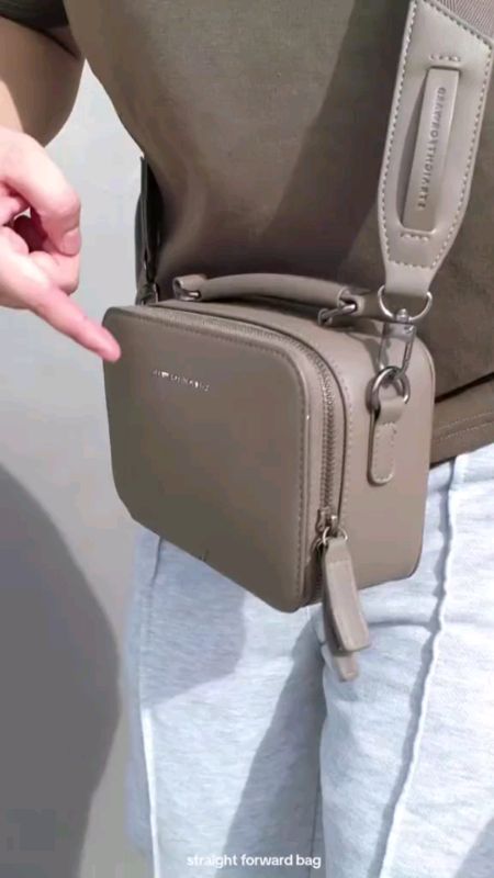 SLING BAG #FreeCoinsInShopeeVideo #HugotSaShopee #MasMuraSaShopee #sale #fyp