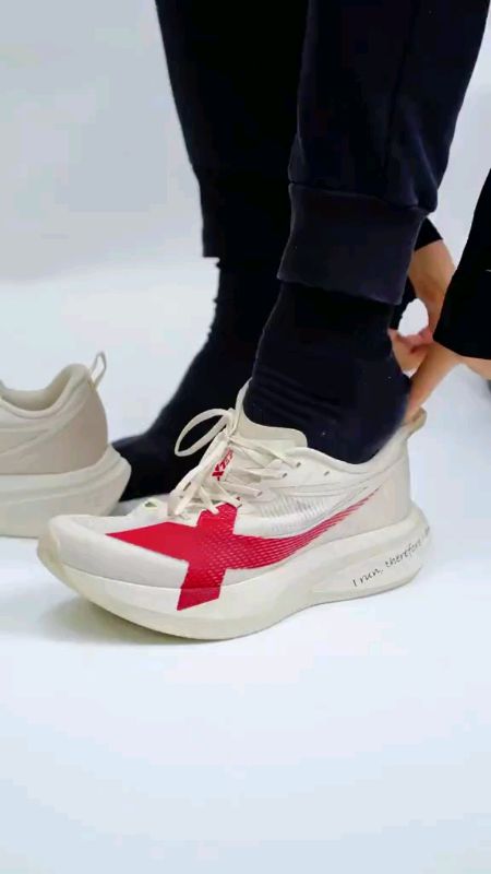 #XTEP 2000km 5.0 pro men #xtep💯✅ #freecoinsInshopeevideo #fyp #CUSHIONING #RUNNINGSHOES #quality💯✅ #reboundshock #promen #2000km5 #masmurasashopee