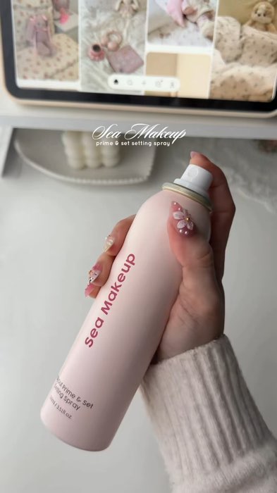 No hulas🥰❤️ #seamakeup #settingspray #stayputprime #makeupkit #acnesafe