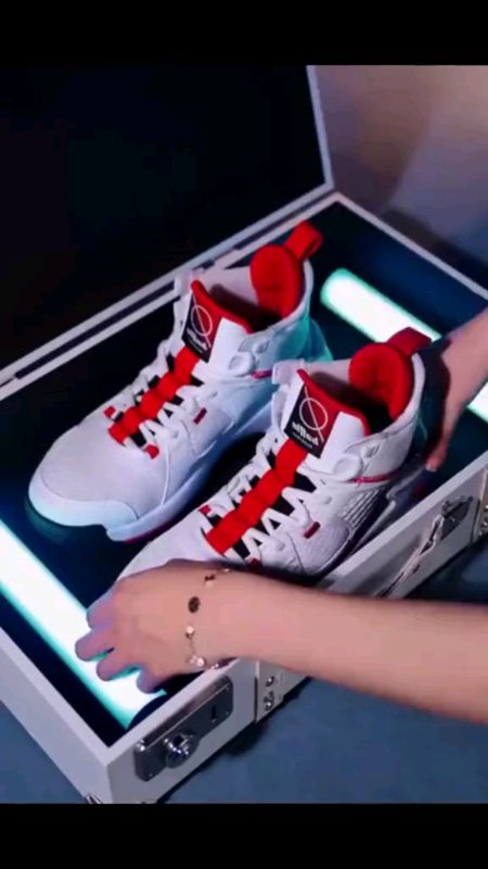 basketball shoes for men