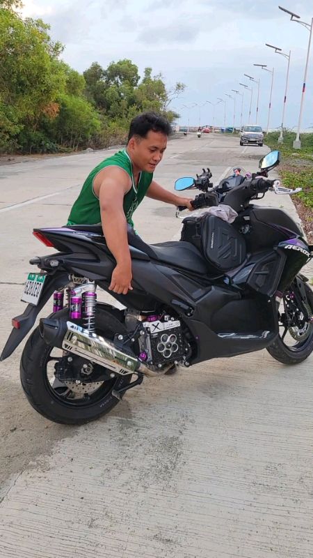 Kaya kung naka aerox v3 ka mag lagay kanarin ng grab bar na ganito.  #aeroxv3grabbar #aeroxgrabbar #grabbar