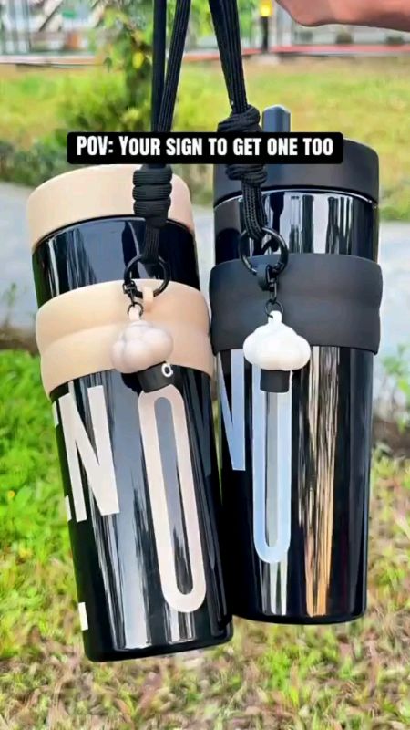 #【BUY 1 TAKE 1】900ML Hot Cold Straw Water Bottle With Rope Outdoor Portable Capacity #shopeepayday