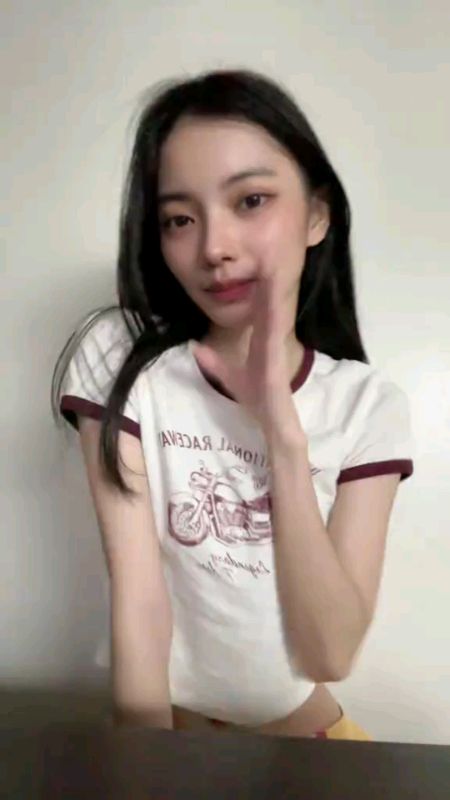 Round Neck Short Sleeve T-Shirt