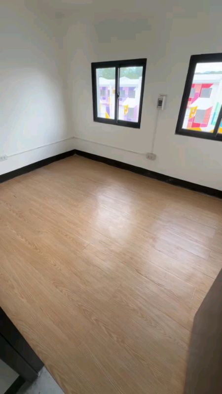 vinyl floor tiles 🤎✨ #MasMuraSaShopee #FREECOINSINSHOPEE #viral