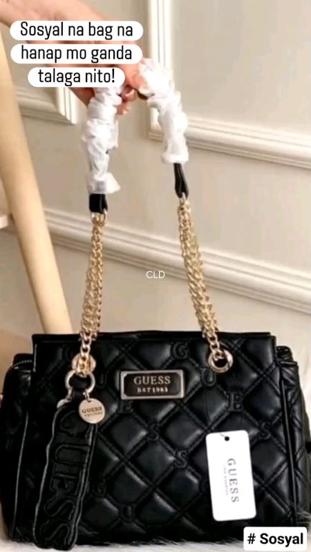 Sosyal na bag Pero affordable lang#bag #womenbag #trending #shopee #fypp #trends