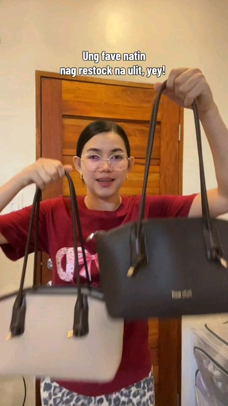 GANDA ng Long Strap Shoulder Bag nato!!✨🤩#MasMuraSaShopee #FreeCoinsInShopeeVideo #ShopeePHPaydaySale