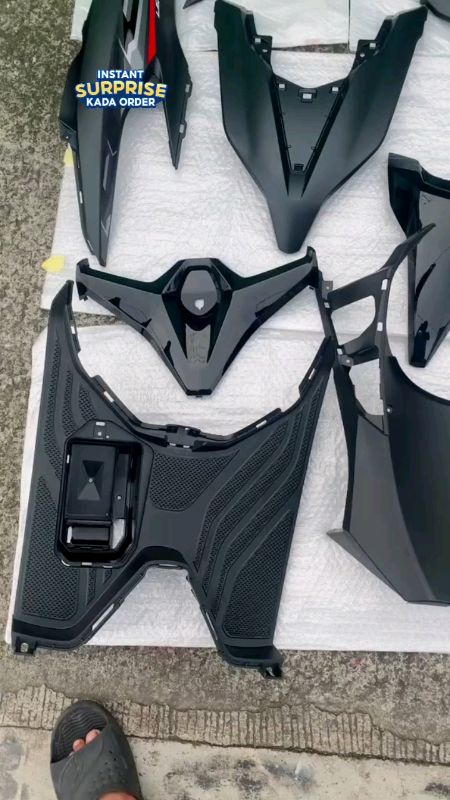 inner & outer fairings for click v2 #genuineparts #click125i #honda125 #fyp#MasMuraSaShopee #FreeCoinsInShopeeVideo #ShopeePHPayDaySale #HugotSaShopee