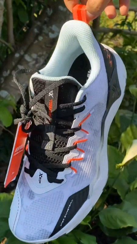 Jeremy Lin's XTEP Men Basketball Shoes #shoes #basketballshoes #jeremylin #xtep #trending #viral #fyp #MasMuraSaShopee #FreeCoinsInShopeeVideo