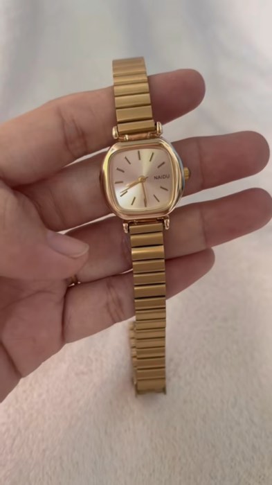 Non tarnish non fading watch #watch #womenwatch #watchforwomen ##ladieswatch #nontarnish #goldwatch