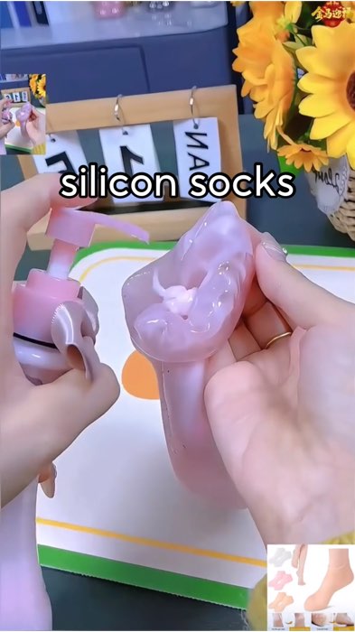 reusable silicon foot care socks#siliconsocks #moisturizersocks #silicobfootsocks #shopee #shopeefind #murasashopee