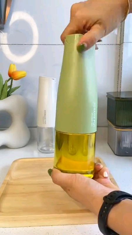 oil liquid bottle dispenser #MasMuraSaShopee #FREECOINSINSHOPEE #FreeCoinsInShopeeVideo #buynow #freecoins #shopee #shopeeVideo #ShopeePHPaydaySale #b