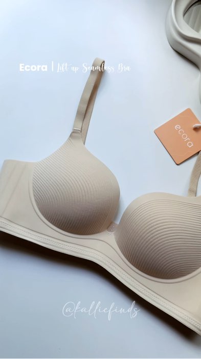 Ecora lift up seamless bra✨💌  #ecora #ecorabra #ecoraseamlessbra #seamlessbra #pushupbra #seamlesspushupbra
