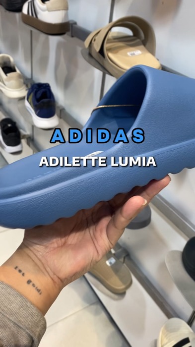 ang dali niya i-pair sa kahit anong outfit 😭✨ #adidas #adilettelumia #slides #footwear #lumiaslides #unisex #Fashion