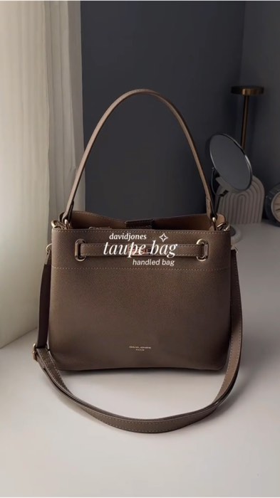 Women's Bag #bag #womensbag #handbag #shoulderbag #slingbag #everydaybag #gift #mothersday